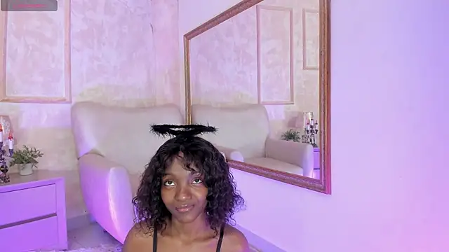 Keirahartz online show from October 24, 2025, 3:47 am