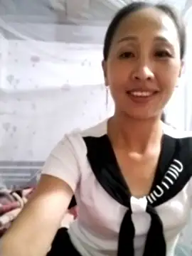 cute love00 online show from September 27, 2025, 2:33 pm