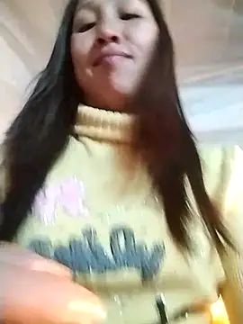 cute love00 online show from January 12, 2026, 12:10 pm