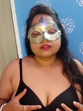 sana khan666 online show from September 26, 2025, 10:19 am