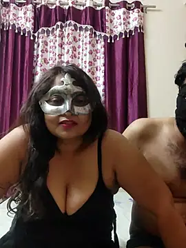 sana khan666 online show from October 7, 2025, 5:32 pm