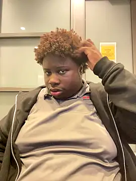 Breezylws online show from October 7, 2025, 6:32 am