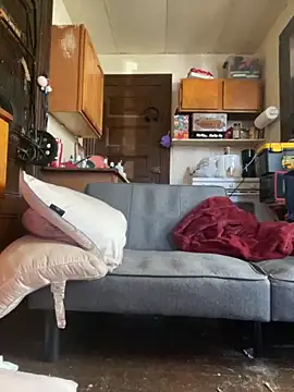 Breezylws online show from October 17, 2025, 1:57 pm