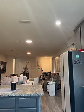 bbgurlnickii online show from October 20, 2025, 7:58 pm