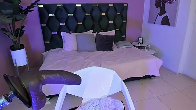 Micki   online show from October 14, 2025, 11:55 am