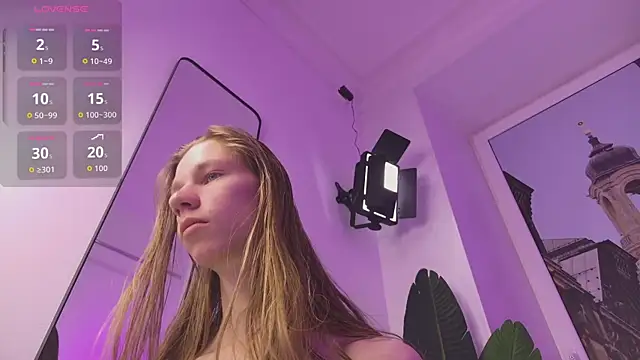 TheodoreMcLovin online show from September 10, 2025, 5:07 am