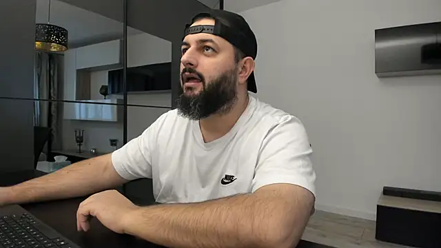 DravenPeak online show from October 7, 2025, 1:41 pm