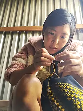 vivi cute online show from September 19, 2025, 1:18 am