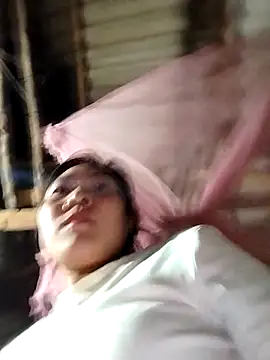 vivi cute online show from September 23, 2025, 12:08 pm