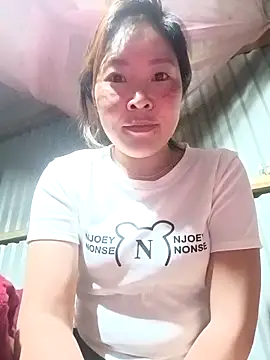 vivi cute online show from October 8, 2025, 7:11 pm