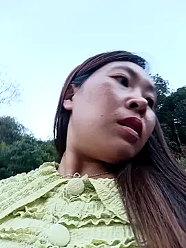 vivi cute online show from October 12, 2025, 10:36 am