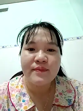  Babyrose  online show from March 12, 2026, 4:57 pm