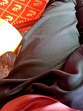 dolphiinn online show from November 12, 2025, 5:08 am