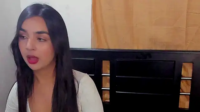 Snapshot of MelyRousee chatting on September 14, 2025, 12:21 am MelyRousee online show from September 14, 2025, 12:21 am