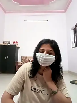 BITEXBABYlove online show from November 18, 2025, 2:39 am