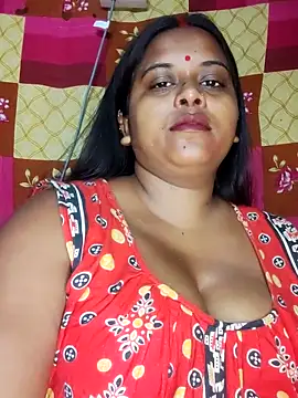 Hot-Show2 online show from November 2, 2025, 4:31 pm