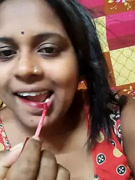 Hot-Show2 online show from April 5, 2026, 8:33 am