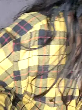 indian-hotmilfs online show from December 15, 2025, 5:39 pm