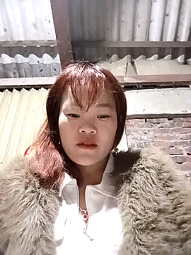 sukabae00 online show from November 4, 2025, 11:53 am