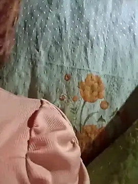 sukabae00 online show from November 9, 2025, 9:35 pm