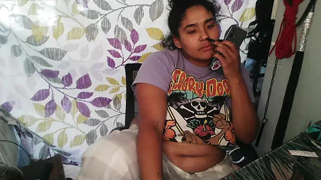 Mommybubbles2 online show from October 23, 2025, 2:27 pm