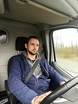 papichulo0099 online show from November 12, 2025, 7:31 am