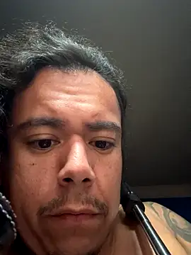 Snapshot of DEADSEXY2 chatting on October 29, 2025, 1:35 pm DEADSEXY2 online show from October 29, 2025, 1:35 pm