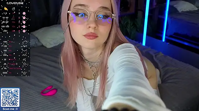 exxxcore  online show from October 20, 2025, 9:54 am