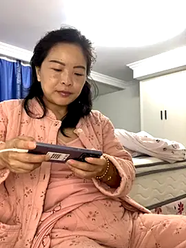 Snapshot of cgooh-611 chatting on November 2, 2025, 5:43 am cgooh-611 online show from November 2, 2025, 5:43 am