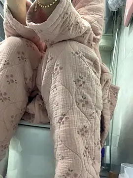 Snapshot of cgooh-611 chatting on November 4, 2025, 2:32 am cgooh-611 online show from November 4, 2025, 2:32 am