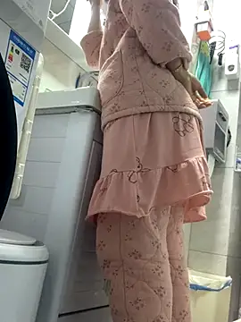 Snapshot of cgooh-611 chatting on November 5, 2025, 2:44 am cgooh-611 online show from November 5, 2025, 2:44 am