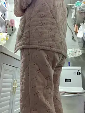 Snapshot of cgooh-611 chatting on November 22, 2025, 1:26 am cgooh-611 online show from November 22, 2025, 1:26 am