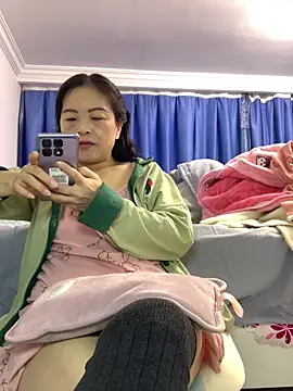 Snapshot of cgooh-611 chatting on December 17, 2025, 3:07 pm cgooh-611 online show from December 17, 2025, 3:07 pm