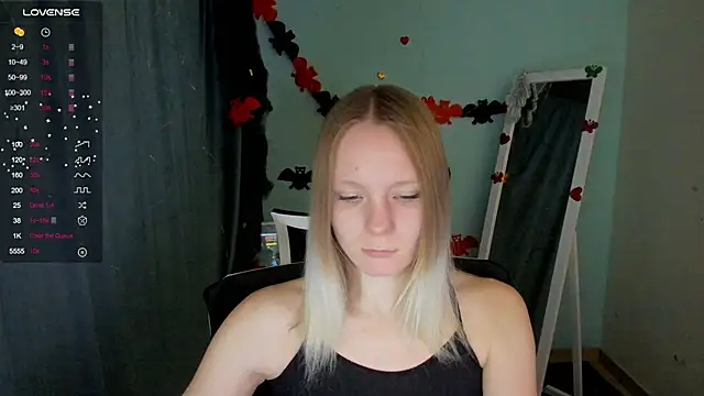 Kassandra XX online show from October 30, 2025, 1:01 pm