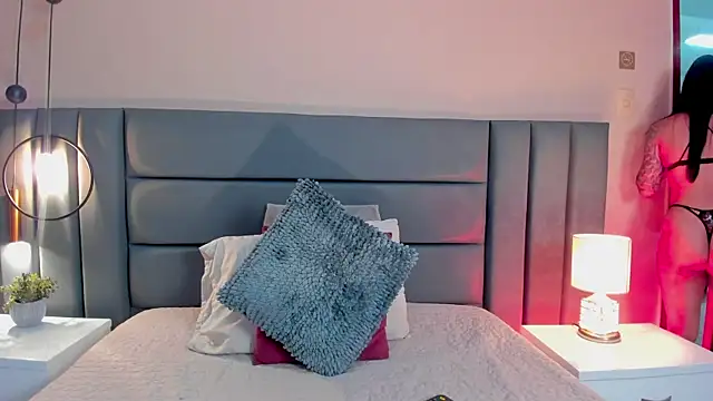 SagiraBelle online show from September 23, 2025, 11:35 am