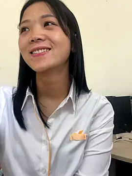 thaoyeuuu online show from September 22, 2025, 2:24 am