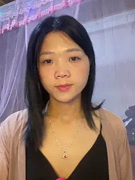 thaoyeuuu online show from September 27, 2025, 4:17 am