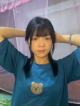 thaoyeuuu online show from October 1, 2025, 3:23 am