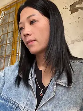 thaoyeuuu online show from October 6, 2025, 3:26 am