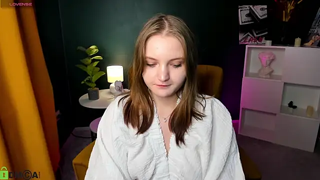 Solefreee online show from September 15, 2025, 10:26 am