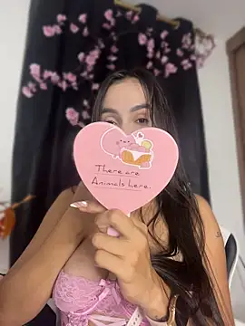 Scarlett05 online show from May 22, 2026, 2:08 am