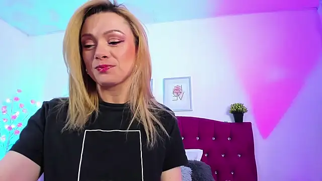 scarlett blake11 online show from September 12, 2025, 5:07 am