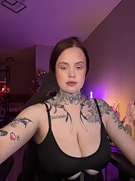 Mariiiiiway online show from October 12, 2025, 4:17 pm