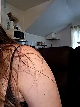 Cococoquine online show from September 11, 2025, 3:34 pm