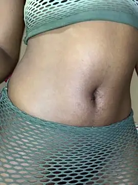 Lady-Amina online show from April 15, 2026, 5:20 pm