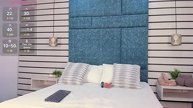 Snapshot of NatyLeone chatting on September 14, 2025, 2:49 pm NatyLeone online show from September 14, 2025, 2:49 pm