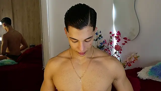 Snapshot of Troye_Williams chatting on May 13, 2026, 2:47 pm Troye Williams online show from May 13, 2026, 2:47 pm