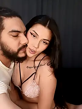 dulcespicy online show from September 19, 2025, 9:54 am