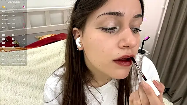 Snapshot of RachaelJuntunen chatting on September 18, 2025, 7:32 am RachaelJuntunen online show from September 18, 2025, 7:32 am