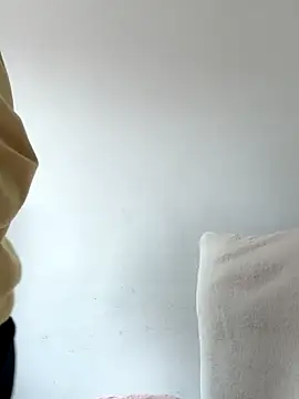 Victoria alson online show from October 2, 2025, 2:02 pm